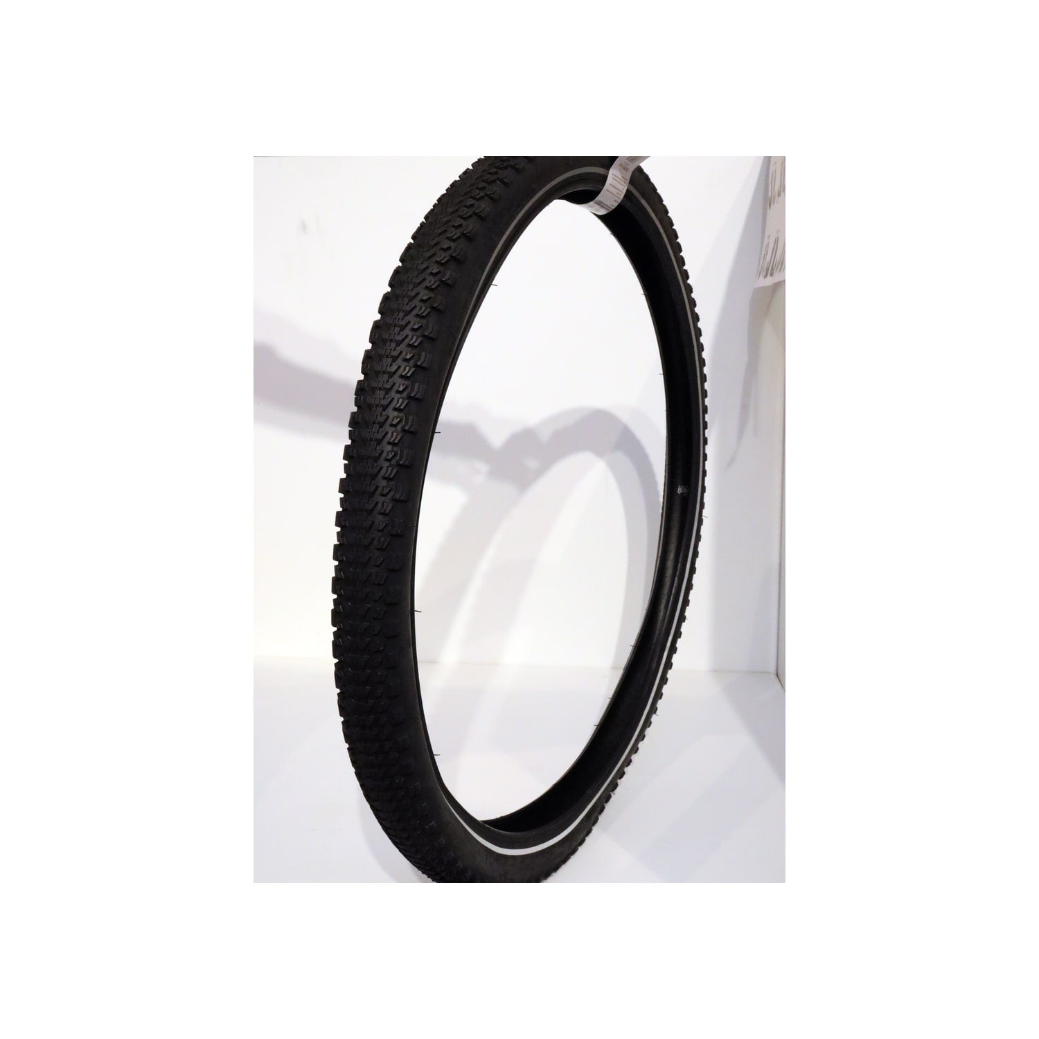 Däck bike attitude 26 x 1,95 svart reflex antipuncture | SKU:22226195-3R | 22226195-3r.jpg