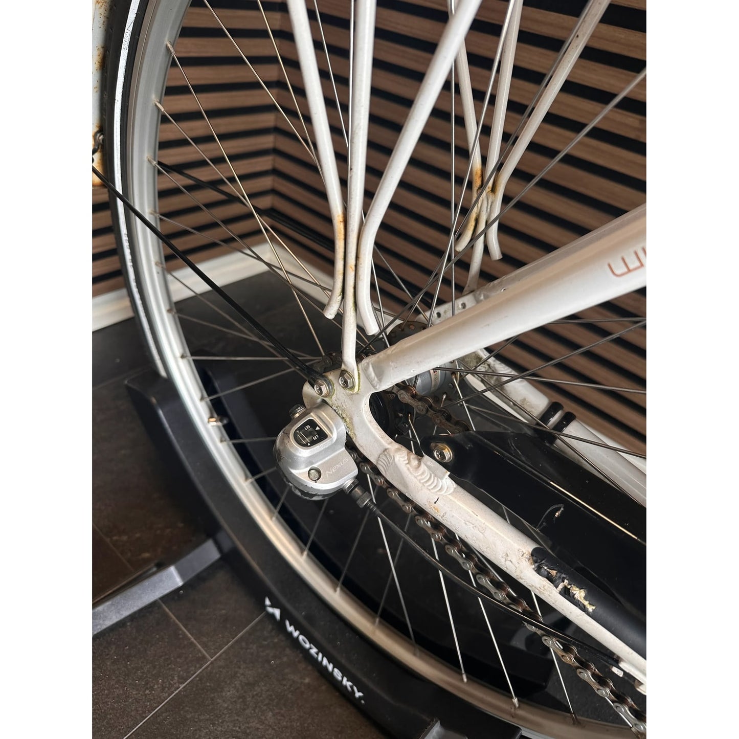 Yosemite Damcykel 28 tum 3-växlad 51 cm - Vit